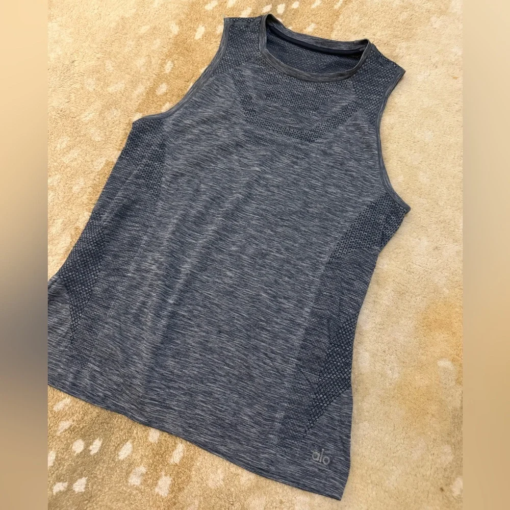 Alo Yoga Seamless Performance Tank Top Heather Navy Gray Women’s Size M - Picture 3 of 5